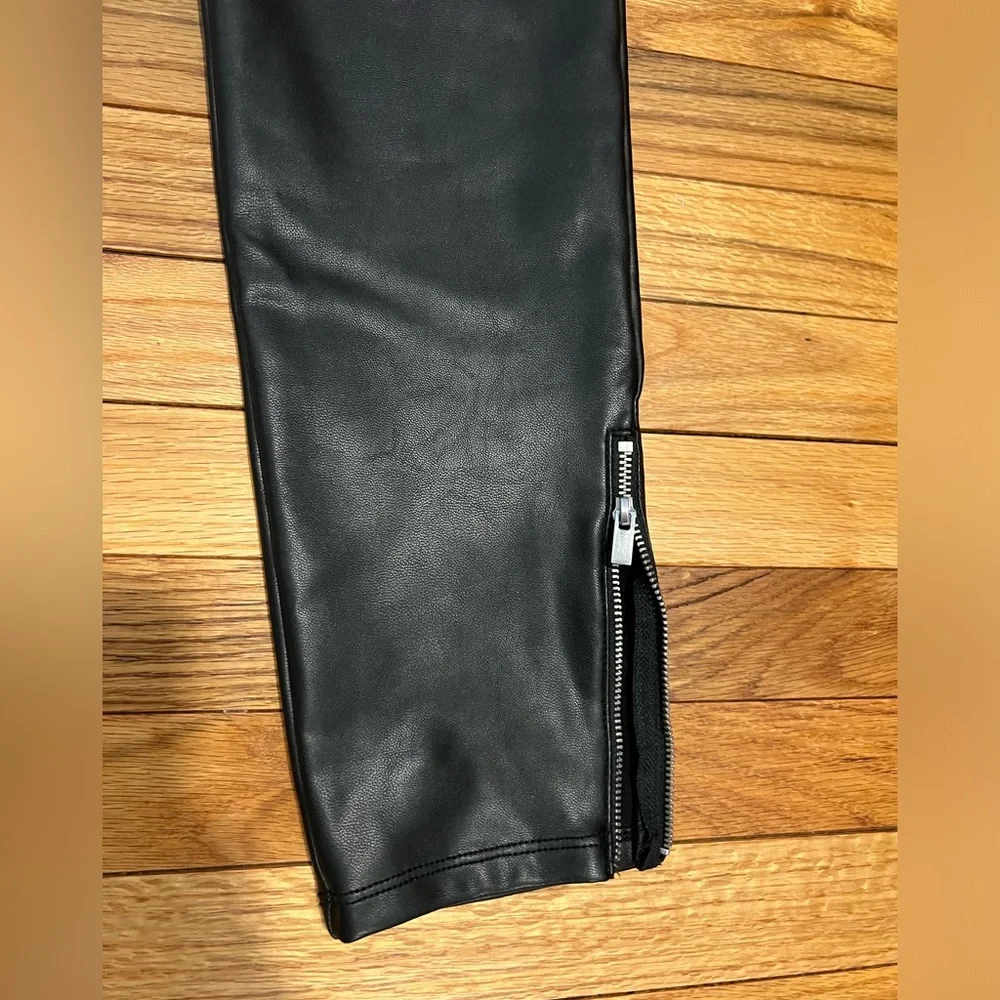 Abercrombie & fitch Black High-Waisted Faux Leather Leggings - Picture 4 of 6